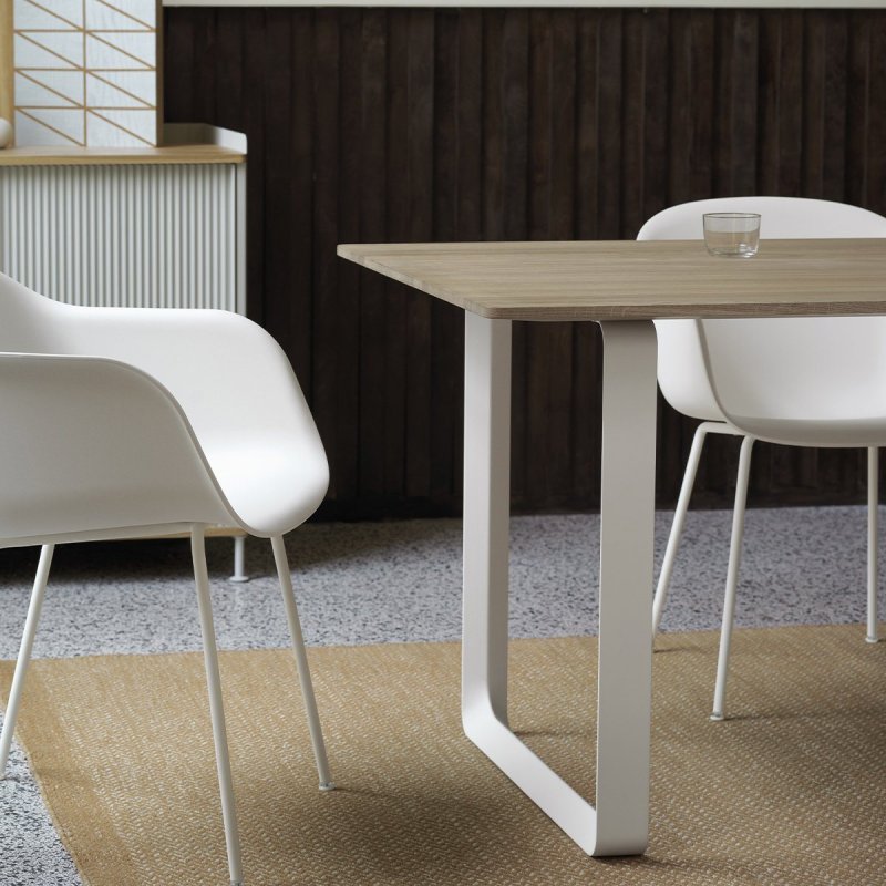 70/70 - 225 x 90 cm. - Muuto Creme Hout
