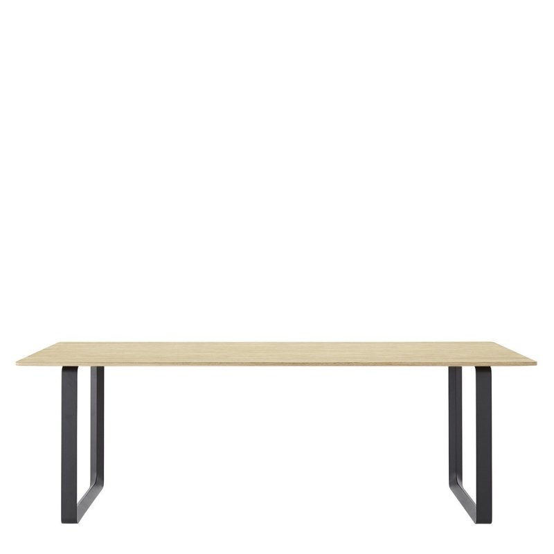 70/70 Eettafel Massief Eiken - Muuto Zwart Hout