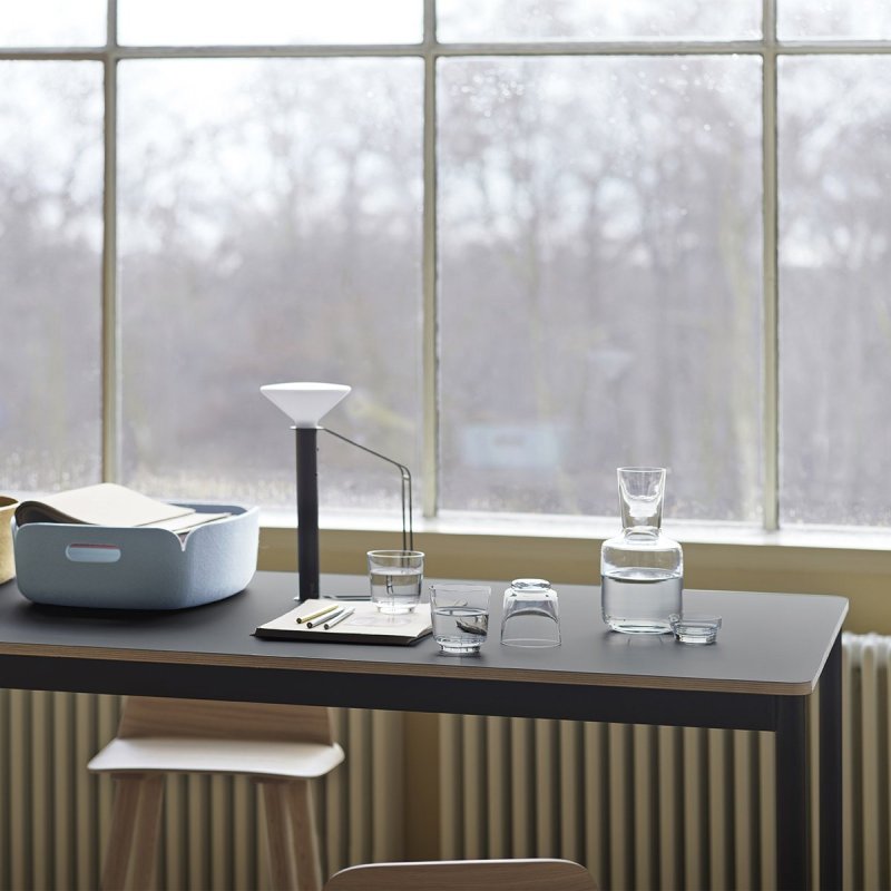 Base High Zwart Linoleum / Plywood - Muuto Zwart Hout