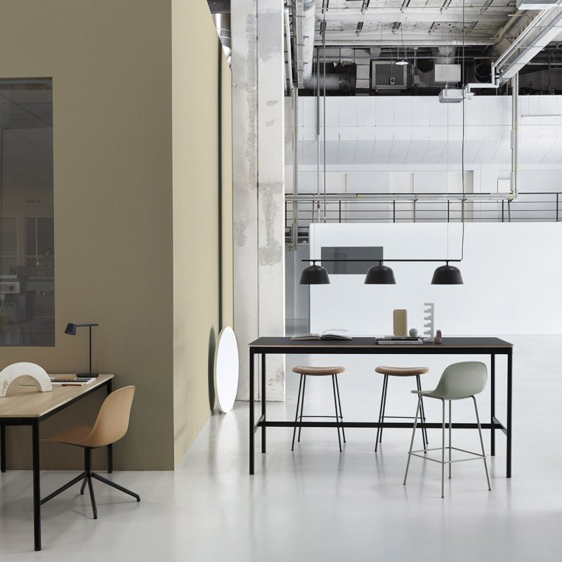 Base High Zwart Linoleum / Plywood - Muuto Zwart Hout