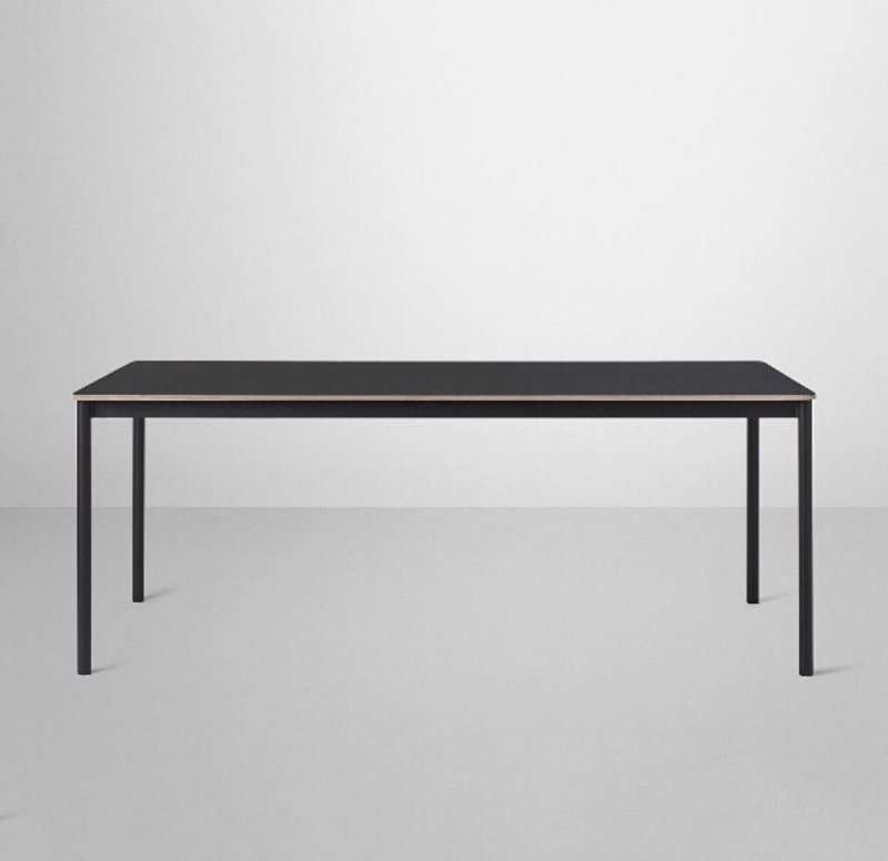 Base Linoleum/Multiplex Zwart - Muuto Zwart Hout
