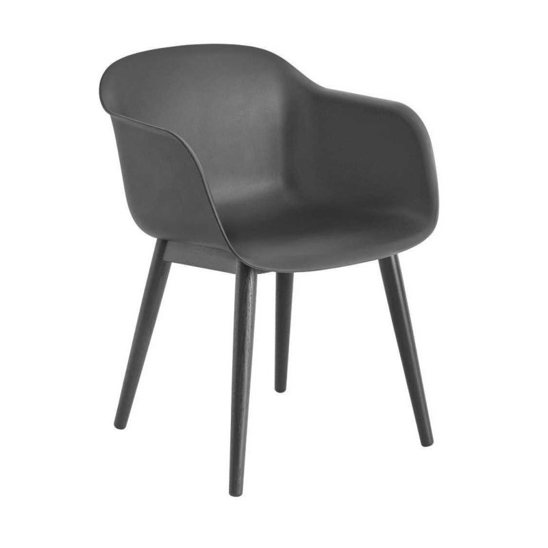 Fiber Chair - Houten Onderstel - Muuto Zwart Kunststof