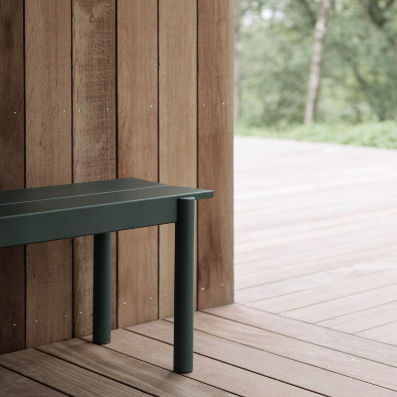 Linear Steel Bank - Muuto Groen Metaal