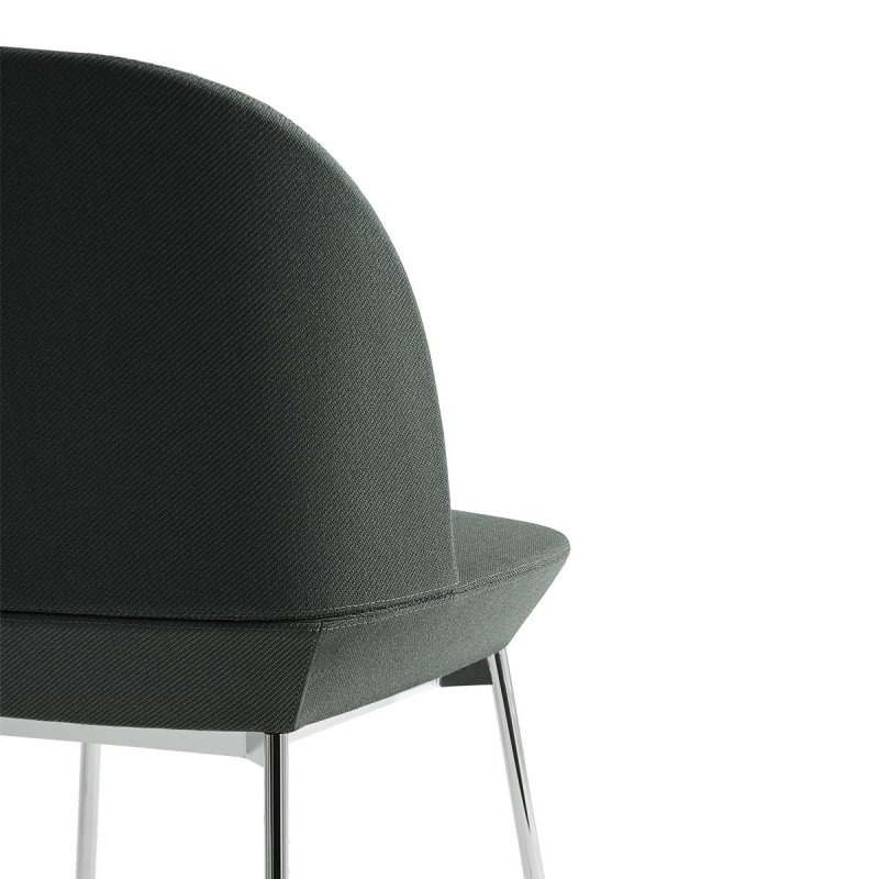 Oslo Eetkamerstoel - Muuto Groen Stof