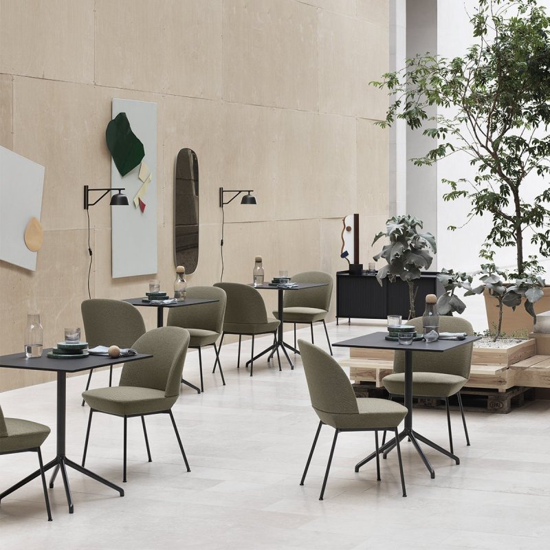Oslo Eetkamerstoel - Muuto Groen Stof
