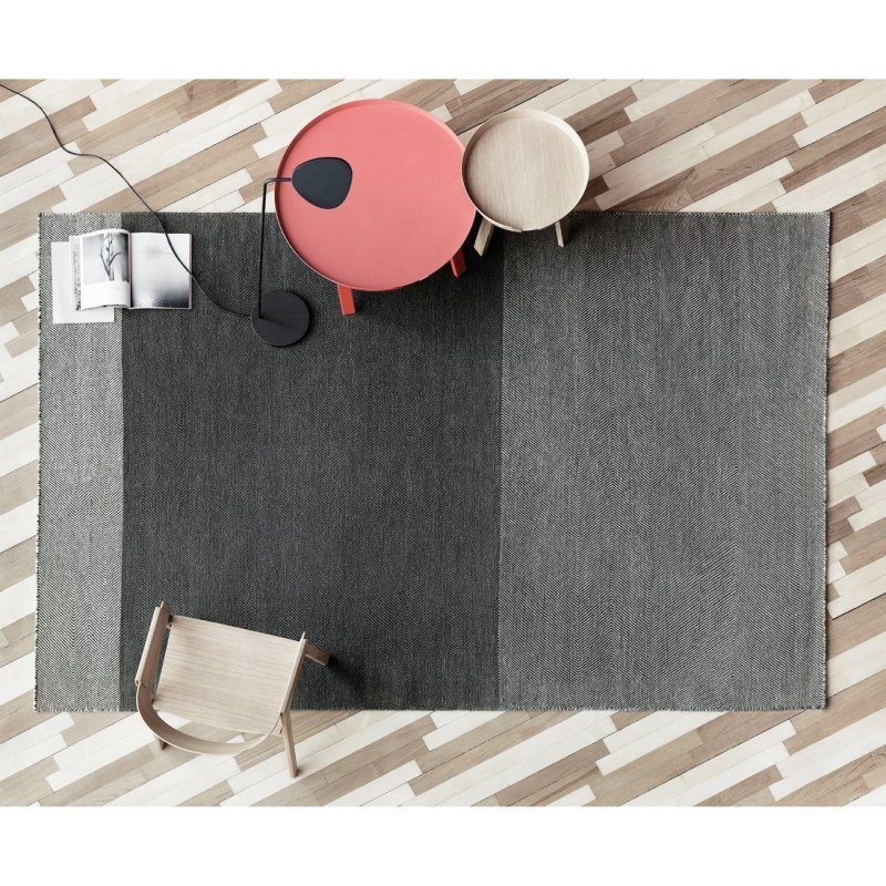 Varjo Rug - Donkergrijs - Muuto Grijs Stof