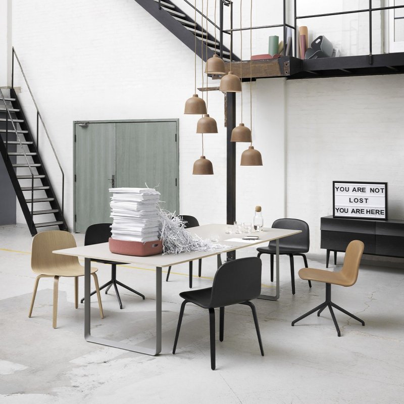 Visu Stoel - Muuto Zwart Hout